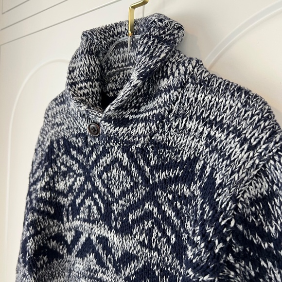 Gymboree Boy's One-Button Cabin Sweater - Picture 4 of 6